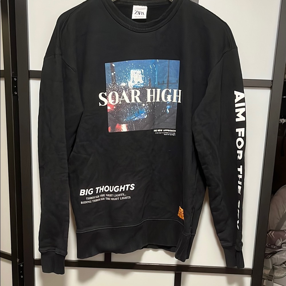 Zara Soar High Sky Black Crewneck Sweater with Graphic Design Men's Size Medium